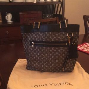 Louis Vuitton tote bag with matching change purse